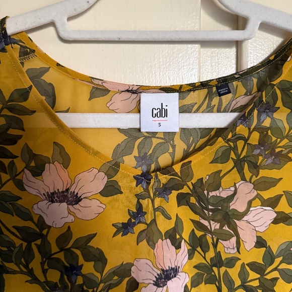 Cabi Spring Scene Yellow Floral Sheer Bell Sleeves Blouse Size Small - Picture 3 of 9